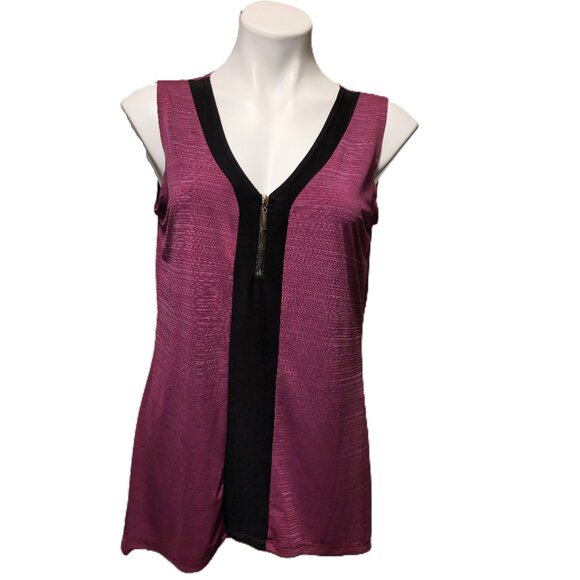 Suzie In The City Tops - ❤️ 4/$20 Suzie in the City tank top Women's large Purple black V-neck front zip